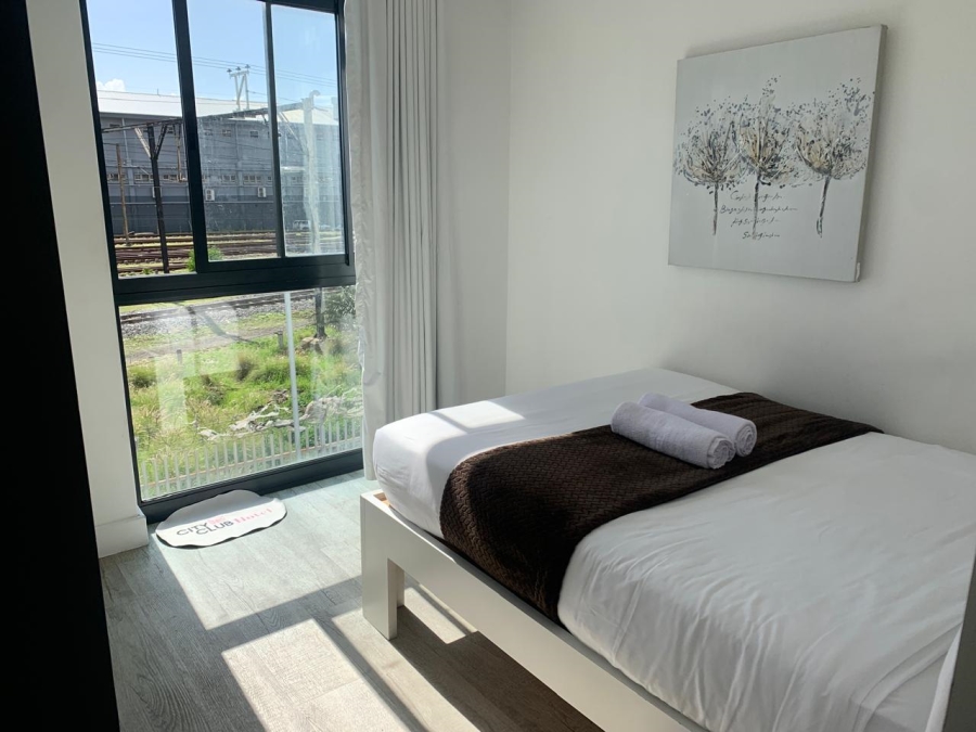 To Let 2 Bedroom Property for Rent in Woodstock Western Cape